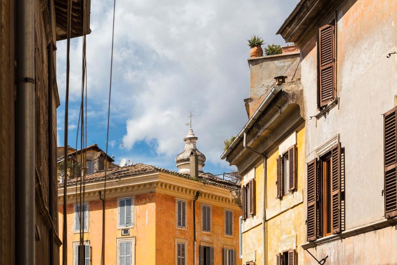 Trasteverehome - Central Monserrato House With Balcony Rome Buitenkant foto